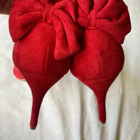Red Suede Pointy Toe Heels with Ankle Bow - Picture 4 of 7